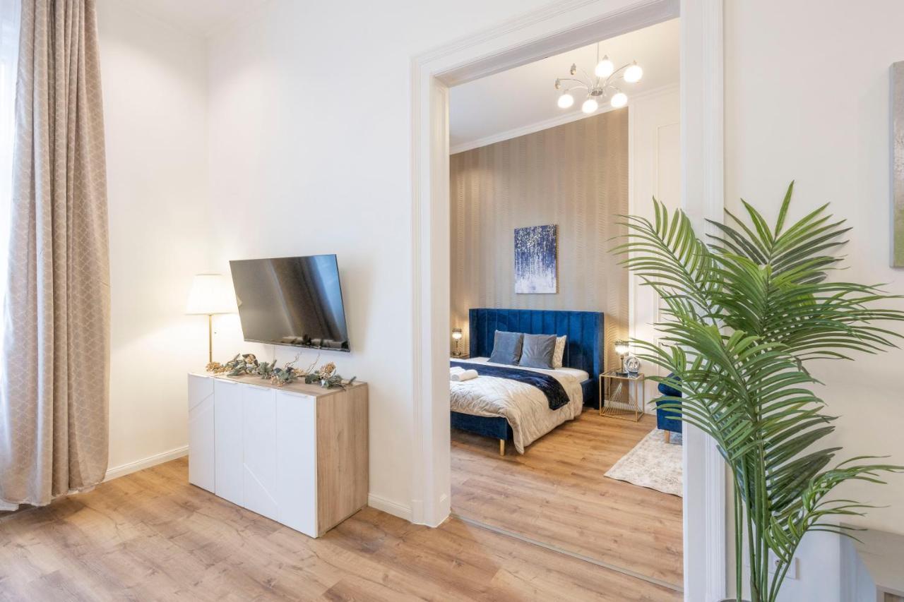 Luxurious Central Grand Home W/ 3Bedrm 2Bathrm Budapeszt Zewnętrze zdjęcie