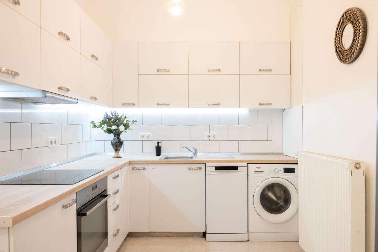 Luxurious Central Grand Home W/ 3Bedrm 2Bathrm Budapeszt Zewnętrze zdjęcie