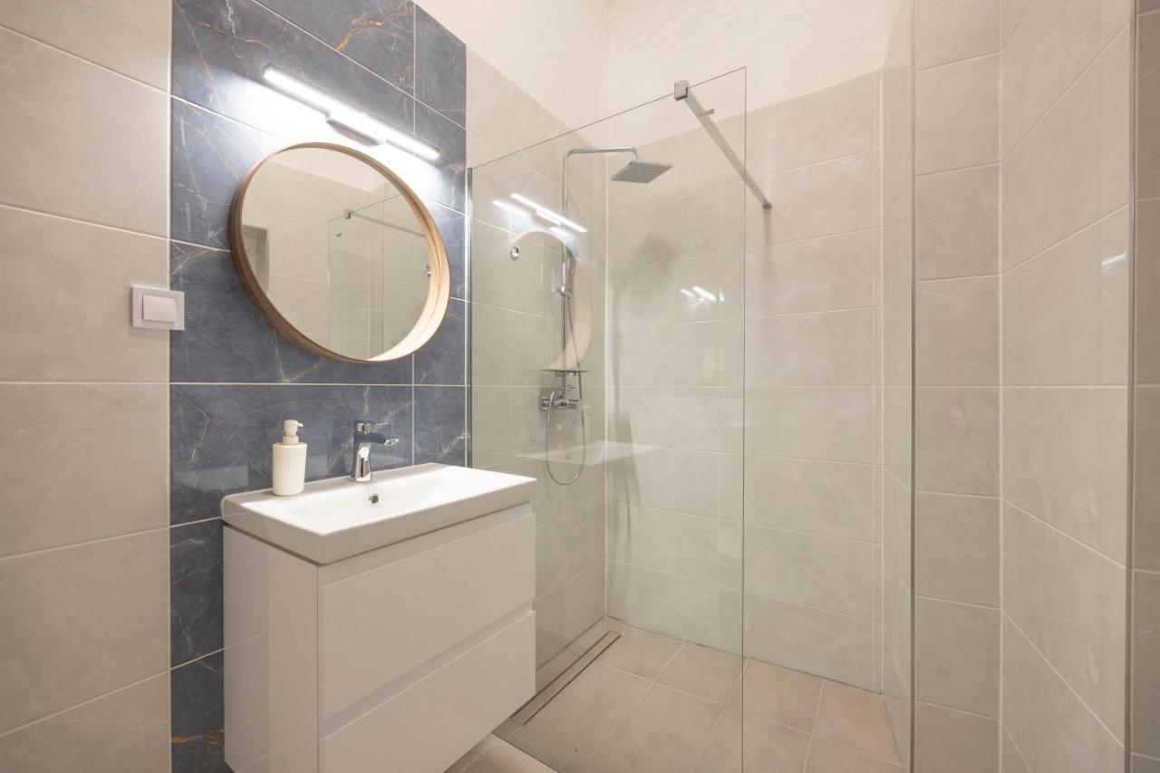 Luxurious Central Grand Home W/ 3Bedrm 2Bathrm Budapeszt Zewnętrze zdjęcie