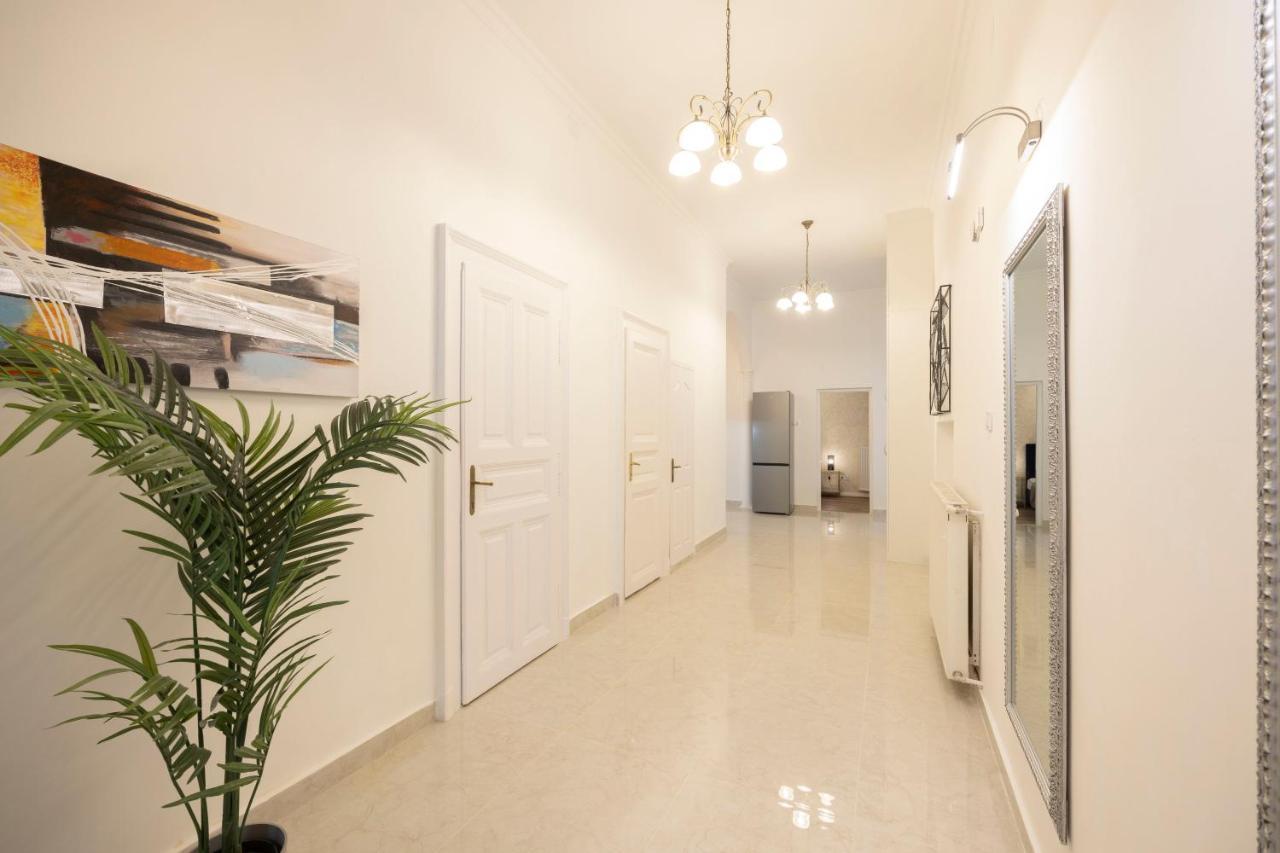 Luxurious Central Grand Home W/ 3Bedrm 2Bathrm Budapeszt Zewnętrze zdjęcie